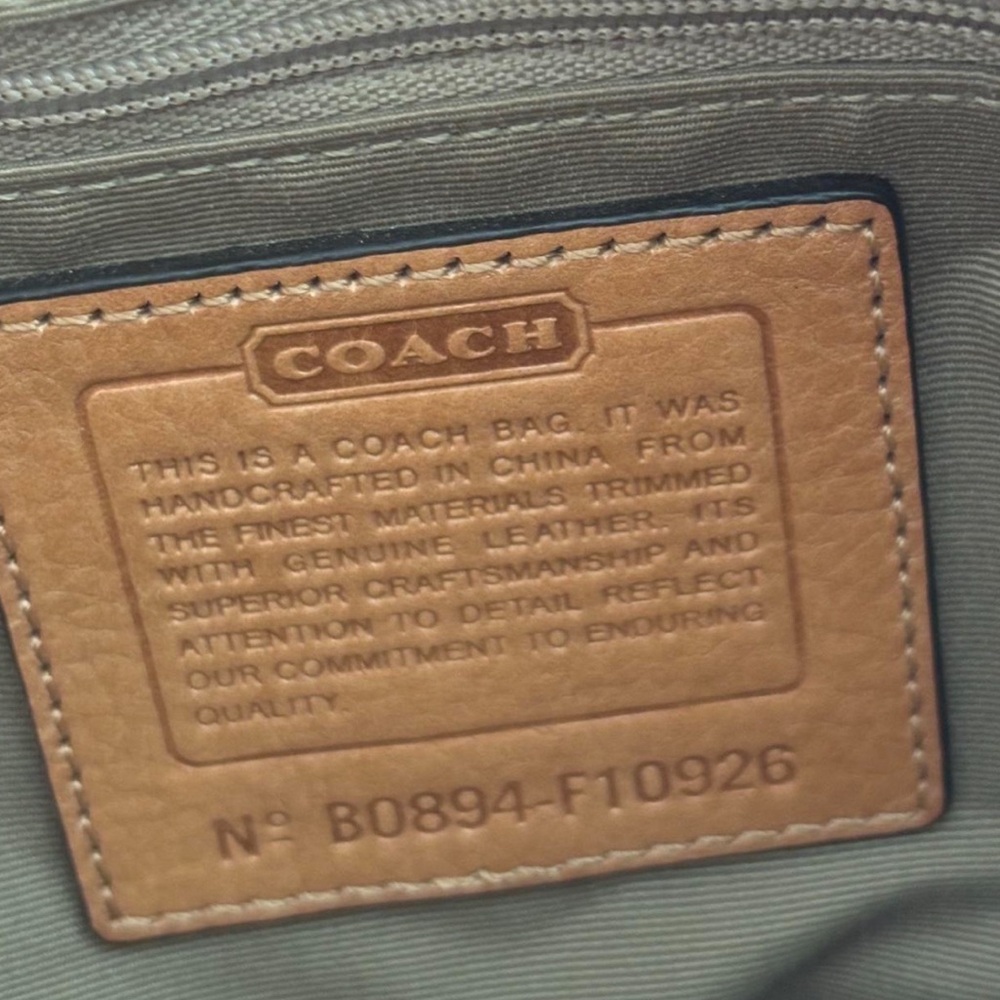 PINK y2K Coach SoHo - Picture 7 of 8